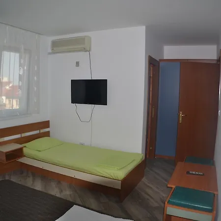 Casa Omer 2* 데포리노드