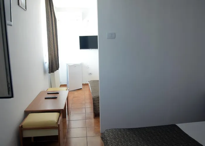 Гостевой дом Casa Omer 2*