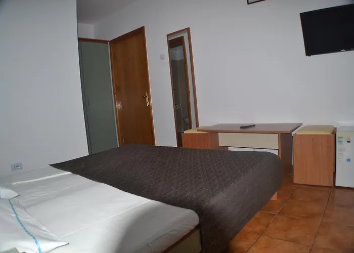 Casa Omer Гостевой дом Эфорие Норд