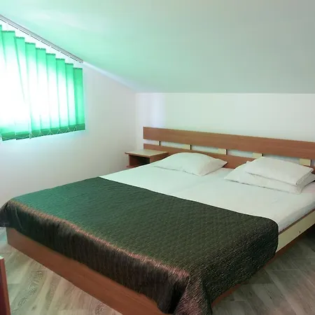 بيت ضيافة Casa Omer 2*